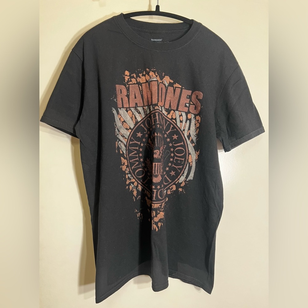 Ramones 1 2 3 4  Graphic Short Sleeve T-Shirt